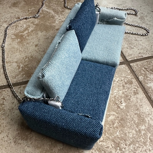 Super Rare “Change under the sofa bag” - Picture 4 of 10